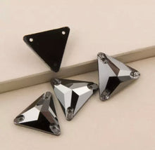 Load image into Gallery viewer, Jet Hematite Triangles